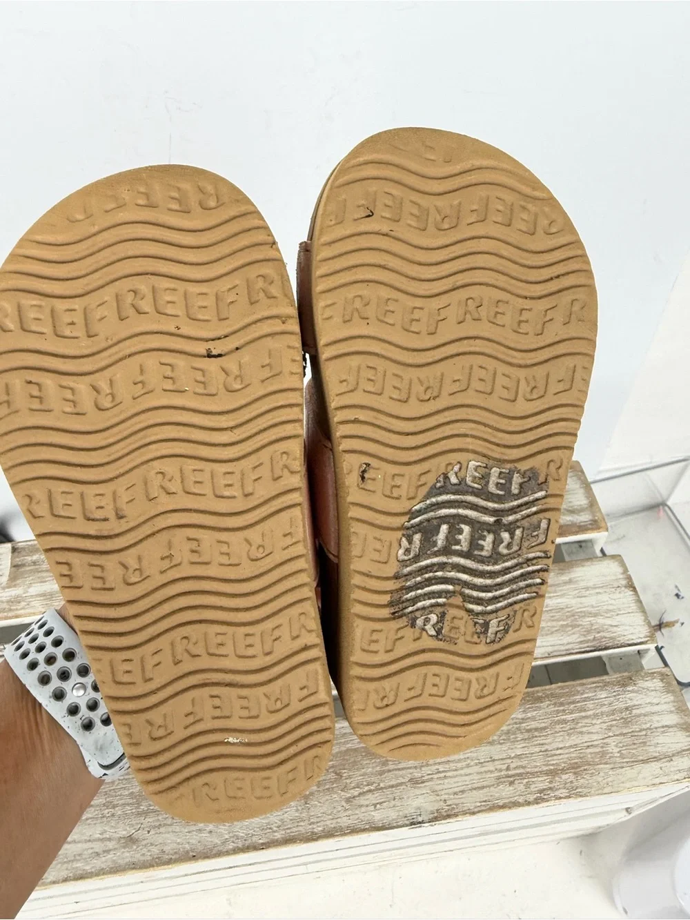Reef Kids Little Water Vista sandals in the Golden Hour color size 8